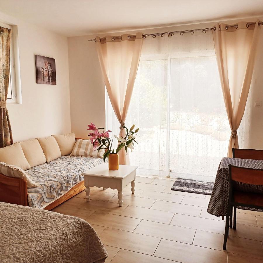 Studio Avec Jardin Entre Aix-En-Provence, Luberon Et Verdon Peyrolles-en-Provence المظهر الخارجي الصورة